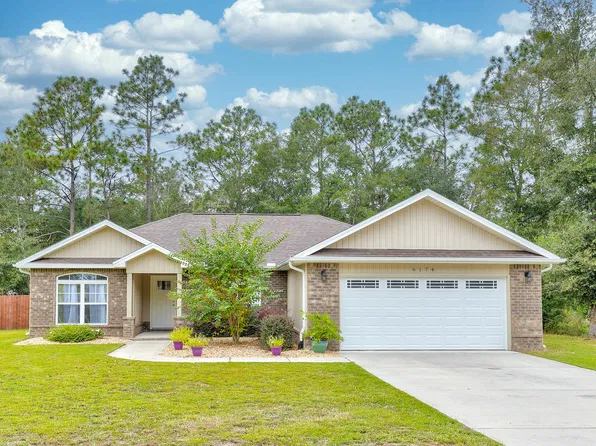 6174 Hayes Dr, Crestview, FL 32539