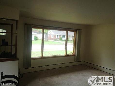 3rd image of 1349 Beardsley Ave