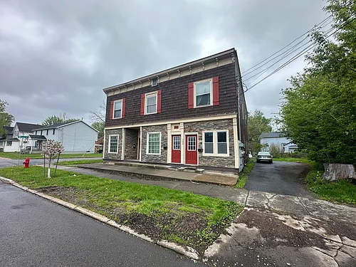 160-162 Young St #2 Photo 1