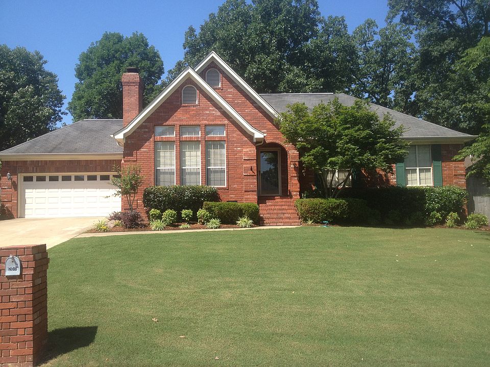 1st image of 209 Live Oak Dr