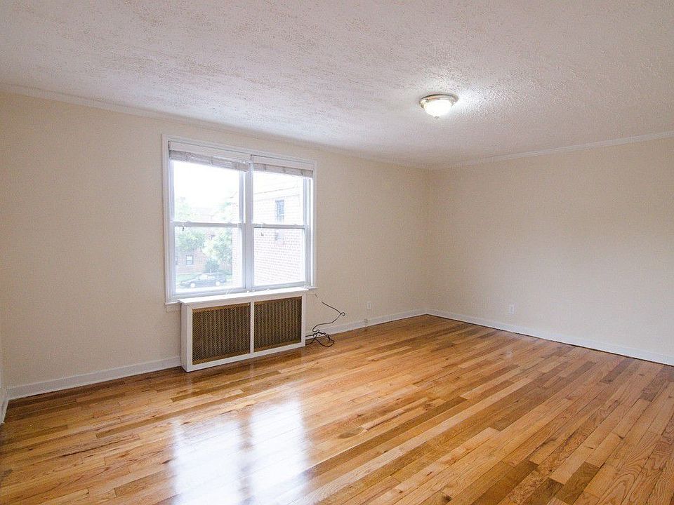 1st image of 2059 21st St #2