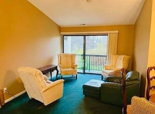 42802 Lilley Pointe Dr, Canton, MI 48187
