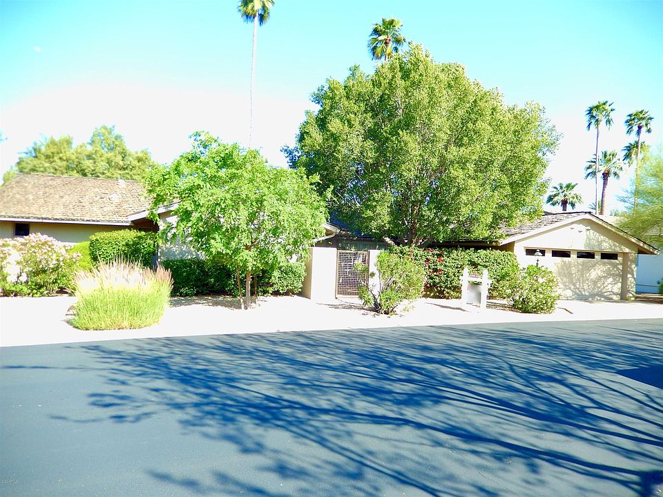1st image of 5635 E Lincoln Dr #16
