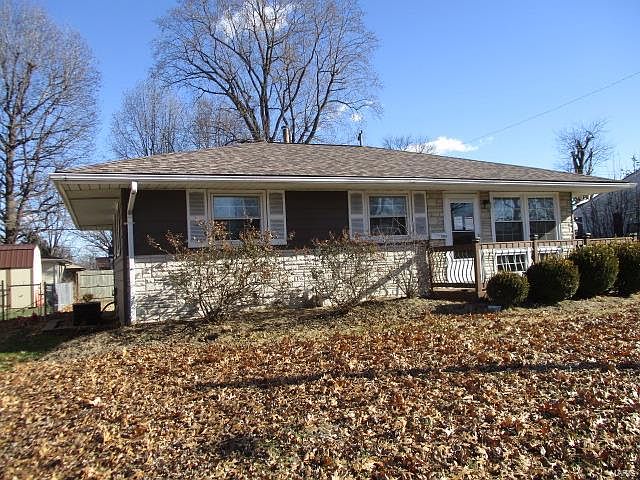 1st image of 2824 Dogwood Dr