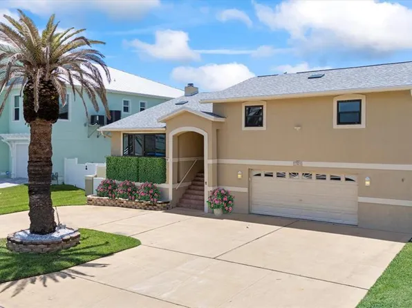 17025 Dolphin Dr, North Redington Beach, FL 33708