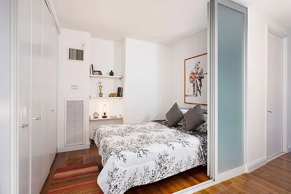 Sold by Compass | media 22