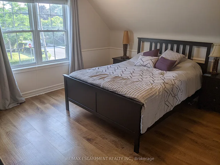 257 Dundonald Ave — Photo 11