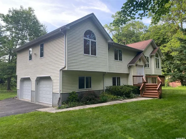 40 Millspaugh Lane, Clarkstown, NY 10954