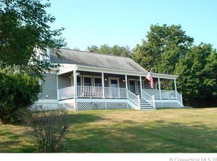 635 Short Beach Rd, Stratford, CT 06615