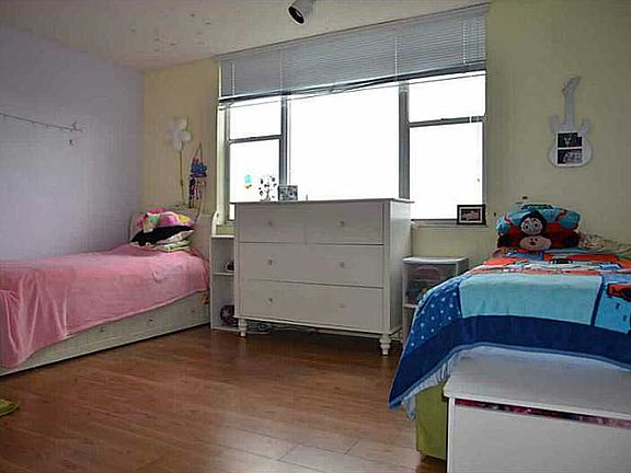 5th image of 3800 Hillcrest Dr APT 1106