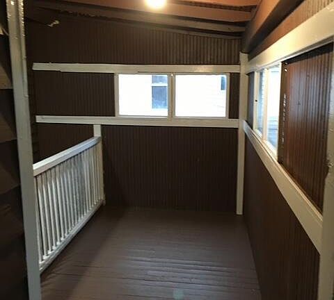 4th image of 1011 Baldwin St
