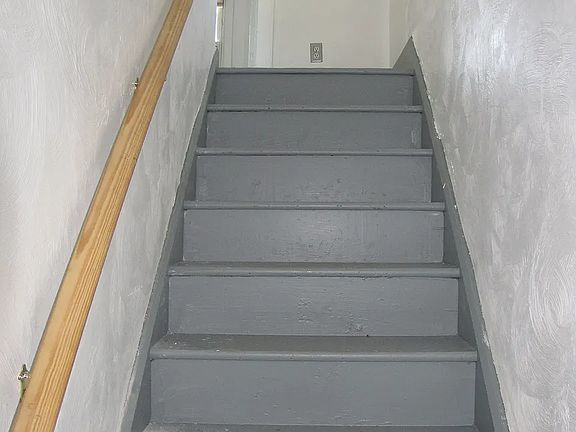 5th image of 16 Main St