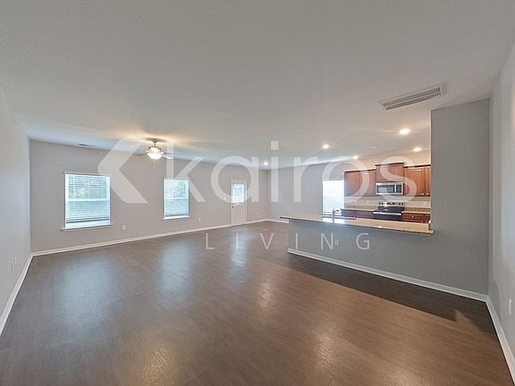 5th image of 1139 Freedom Pkwy