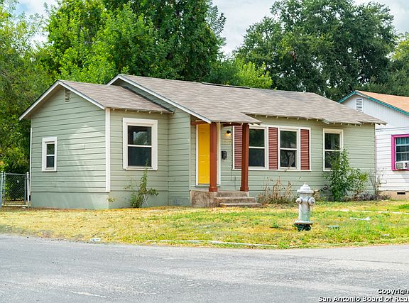 2nd image of 802 Jennings Ave