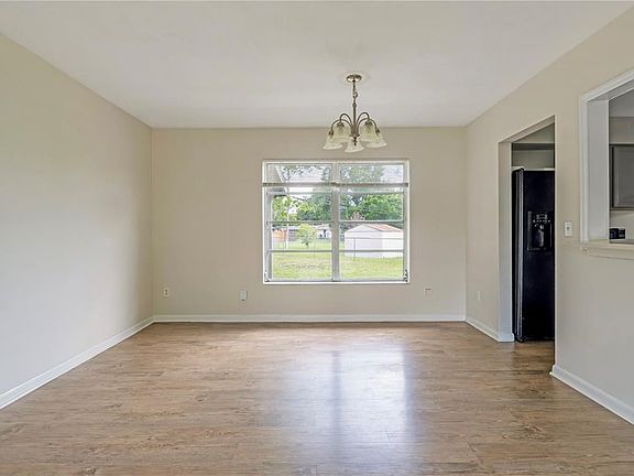5th image of 962 ROCKHILL STREET