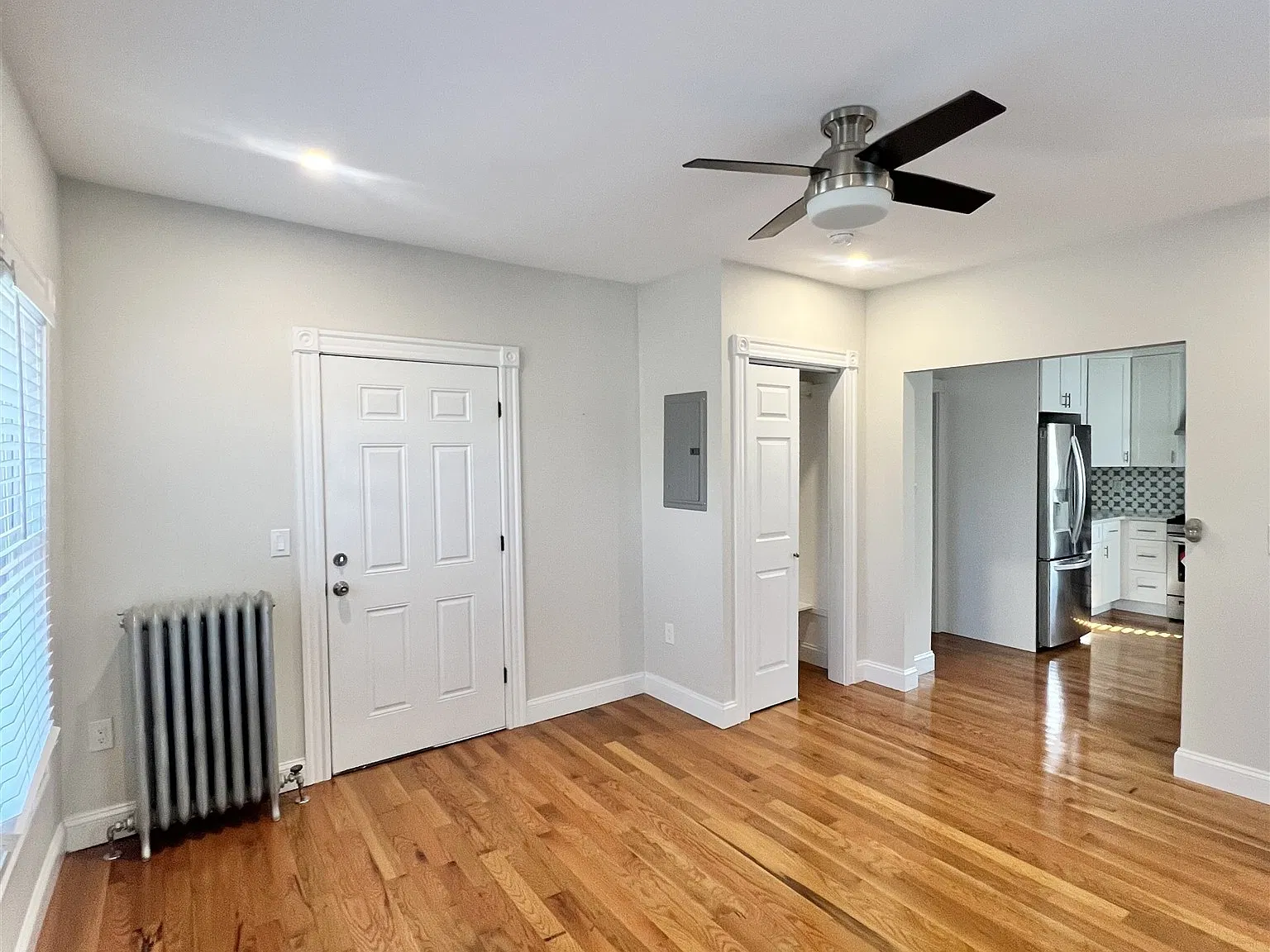 1 bed, 750 sqft, $2,300 — Photo 4
