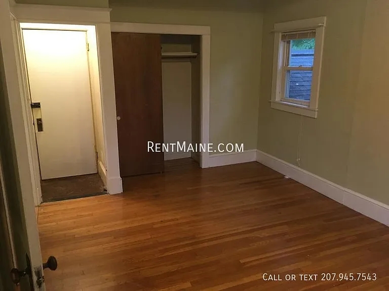 148 Essex St #8 — Photo 8