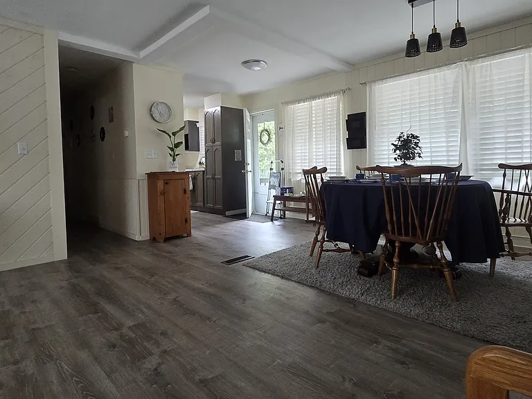 63 Lincoln Ave — Photo 5