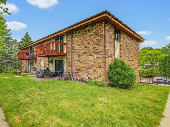 627 Hartridge DRIVE, Hartland, WI 53029