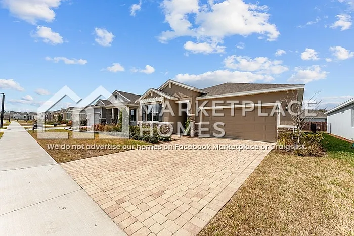 4170 NW 48th Terrace Rd — Photo 2