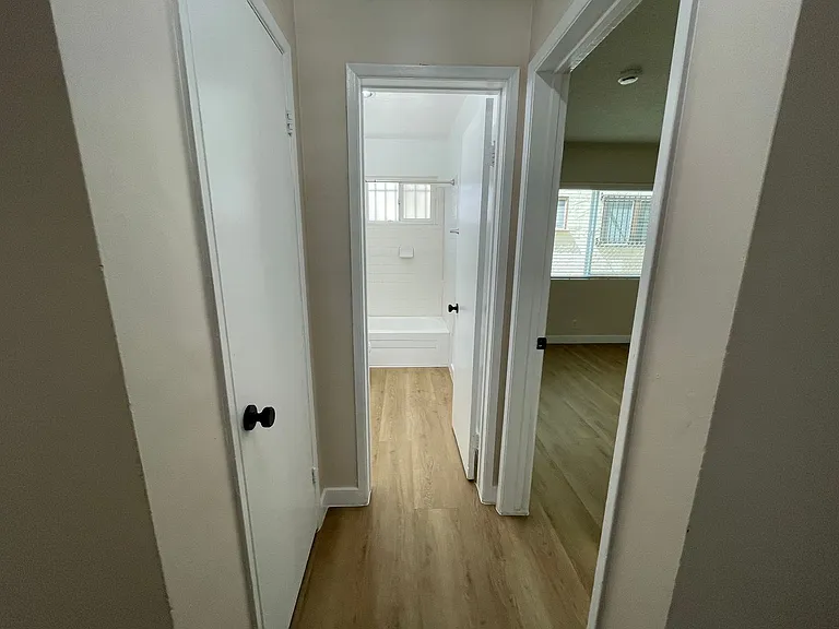 1141 Molino Ave — Photo 13