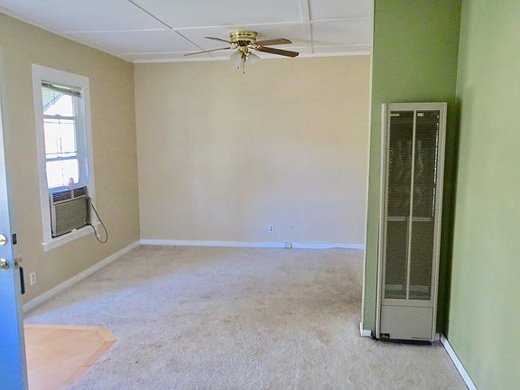 5th image of 123 Railroad Ave