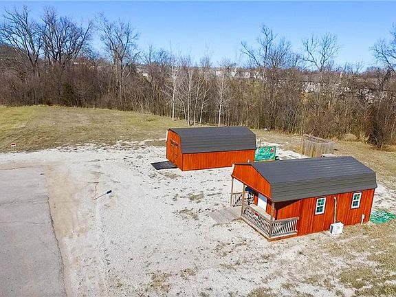 5th image of 1451 S Buckner Tarsney Rd