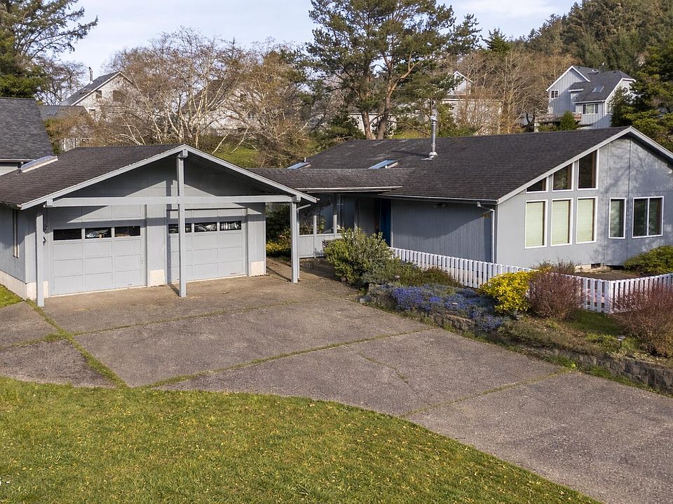 1st image of 341 Combs Cir