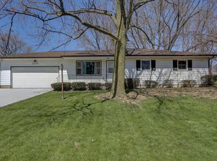 2606 Rolling Acres Dr, Champaign, IL