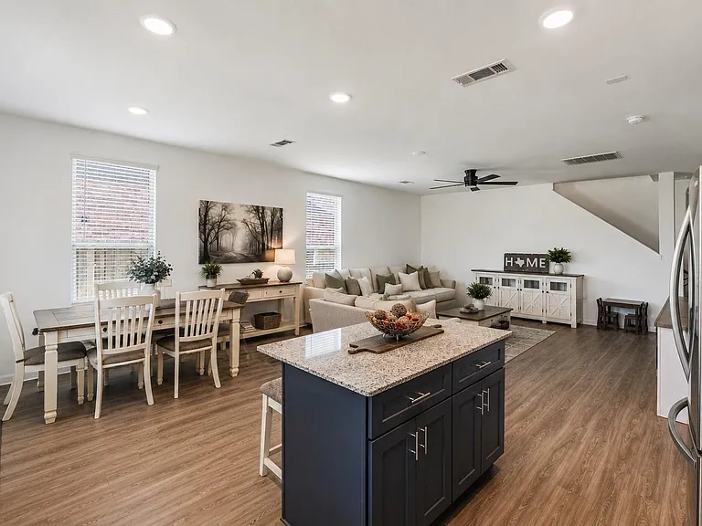 21103 Sherrell Bay Dr — Photo 9