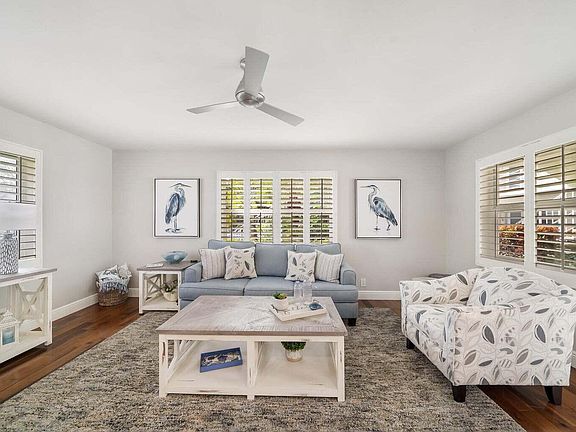 2nd image of 100 Venetian Drive #1