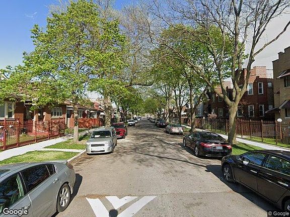 Exterior Neighborhood (street photo)