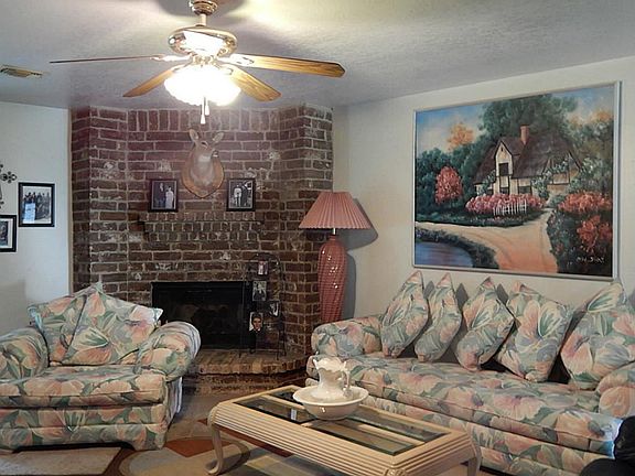 LARGE CORNER FIREPLACE