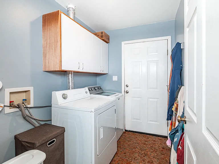 301 Cypress St — Photo 24
