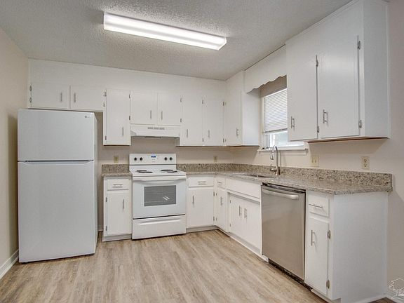 5th image of 10771 Jolyne Cir