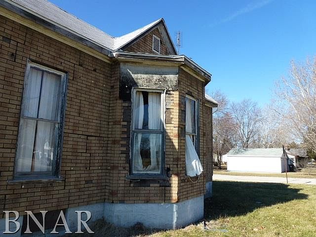 2nd image of 620 E Webster St