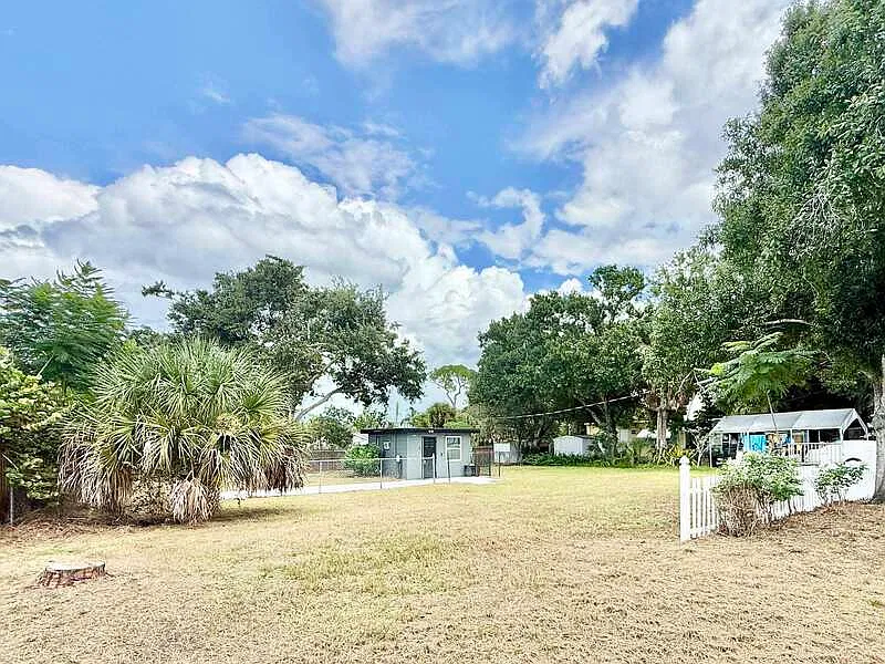 Studio, 1.0 bath, 240 sqft, $995 — Photo 3