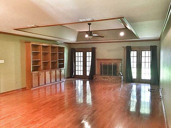 4th image of 528 Northpark Dr