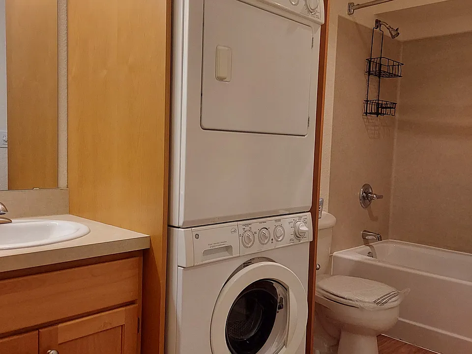 Bath with washer/dryer