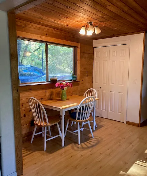 Kitchen nook