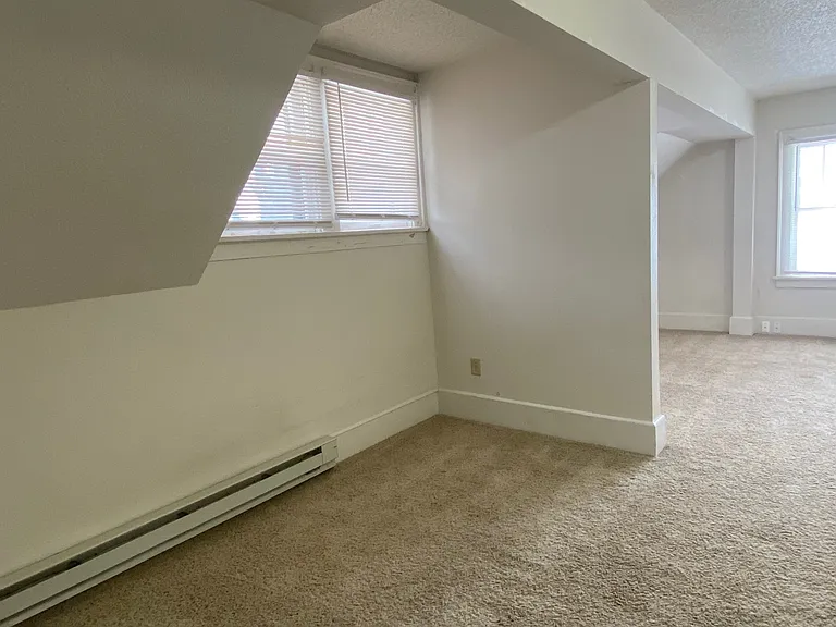 820 7th St S #5 — Photo 5