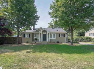 104 Dove Ln, Taylors, SC 29687
