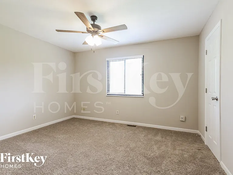 6005 Dollar Hide South Dr — Photo 7