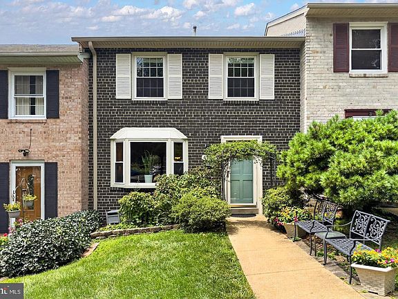 4th image of 4720 Exeter St