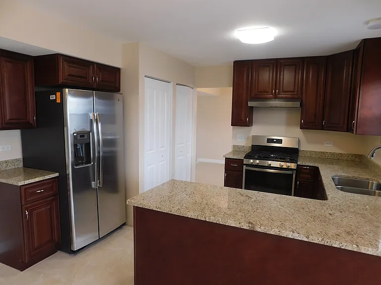 1906 Armwood Ln — Photo 6