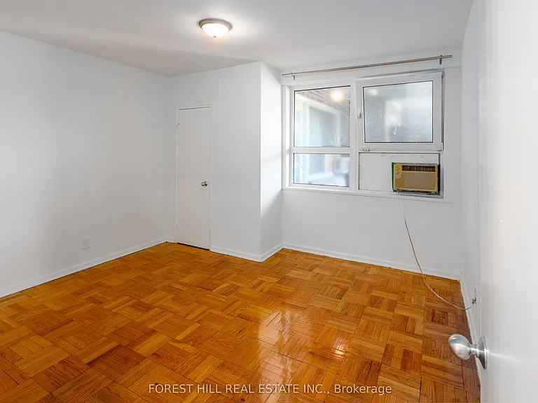 291 Avenue Rd #507 — Photo 23