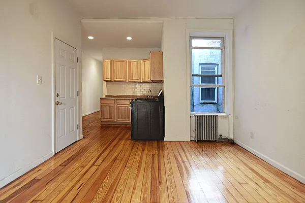 Rented by Coda Real Estate NYC | media 20