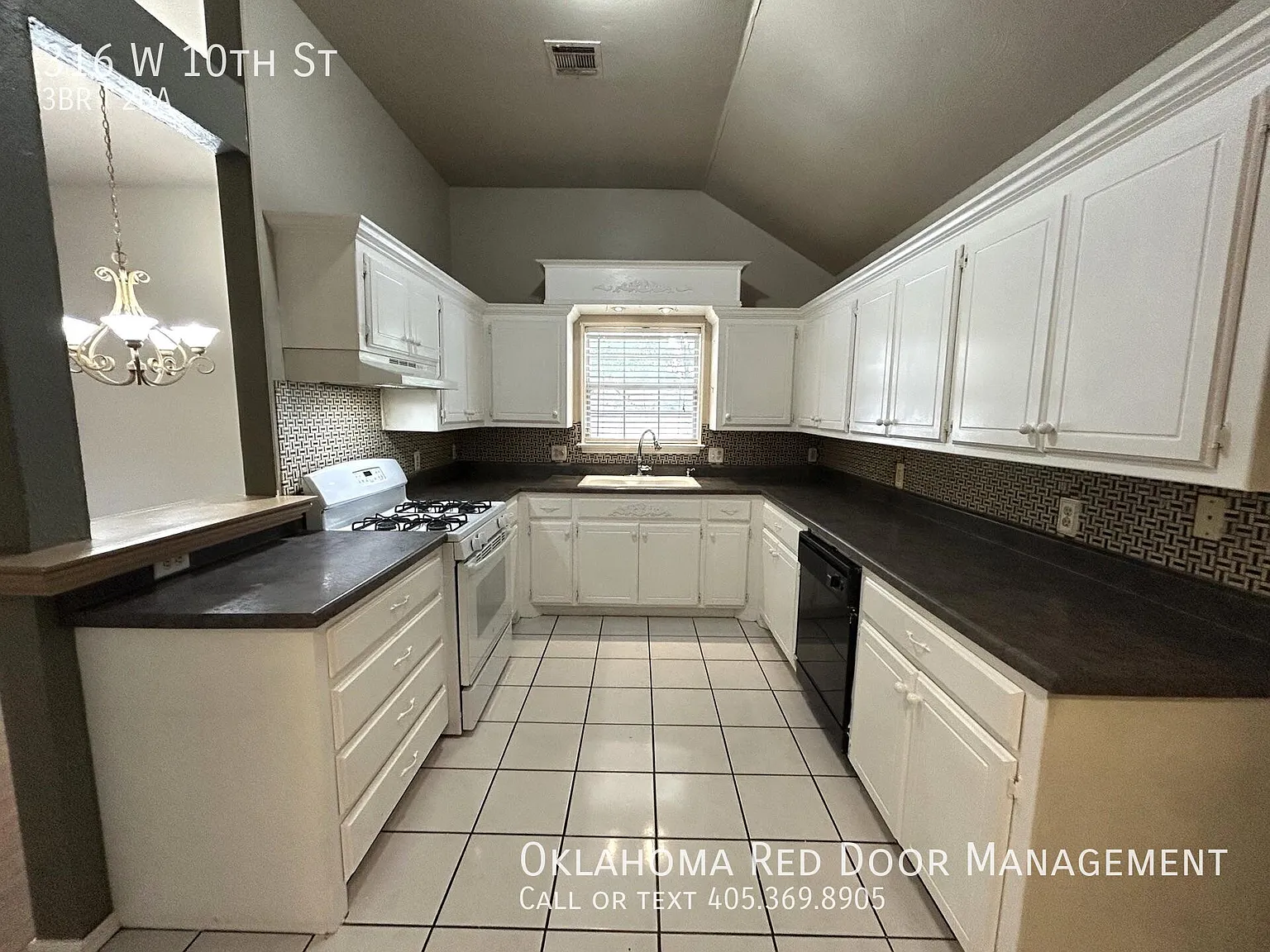 3 bed, 1324 sqft, $1,495 — Photo 3