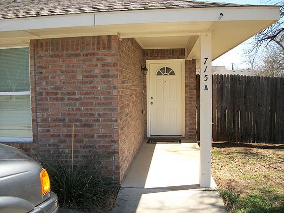Front door of 715A North Pecan