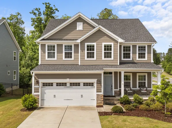 3700 Horton Hill Dr, New Hill, NC 27562